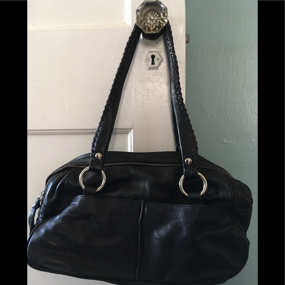 B Makowsky Handbag - Picture 2 of 3